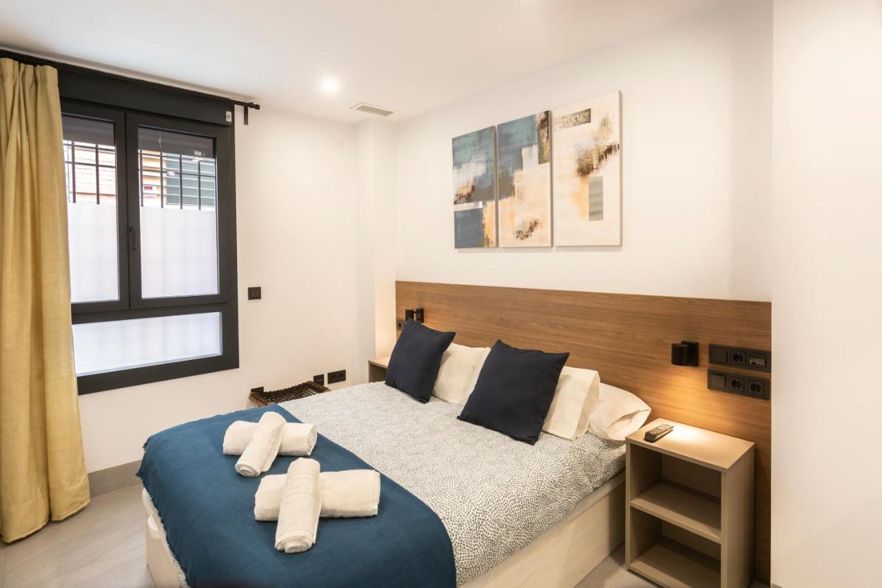 Apartamentos Bajeles Sevilla Urban Екстериор снимка