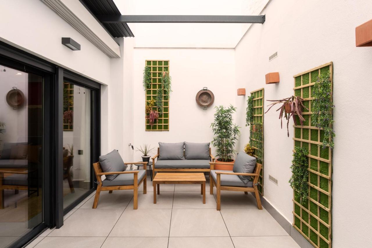 Apartamentos Bajeles Sevilla Urban Екстериор снимка