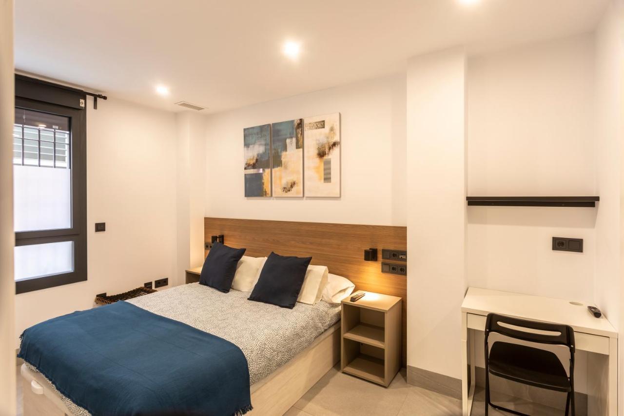 Apartamentos Bajeles Sevilla Urban Екстериор снимка