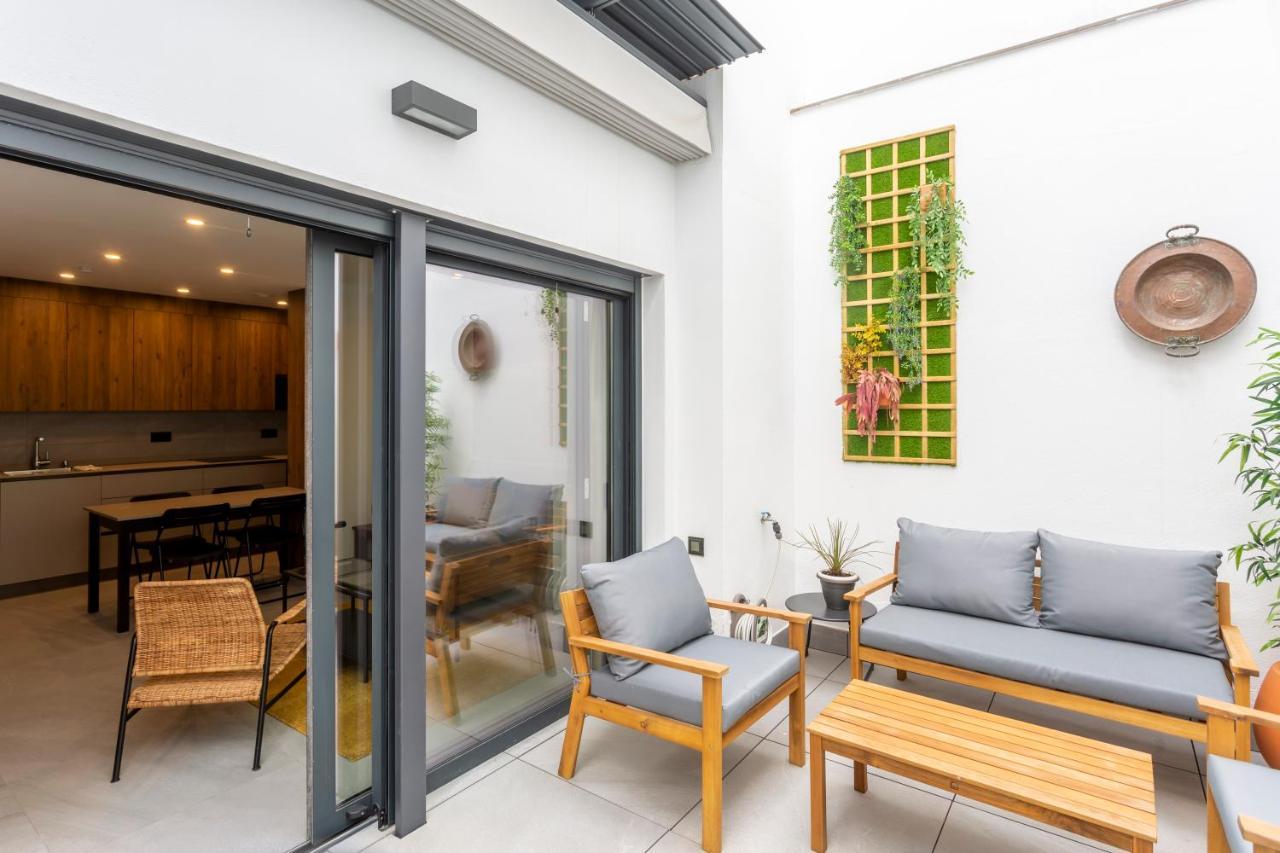 Apartamentos Bajeles Sevilla Urban Екстериор снимка