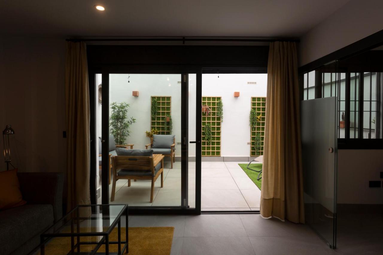 Apartamentos Bajeles Sevilla Urban Екстериор снимка